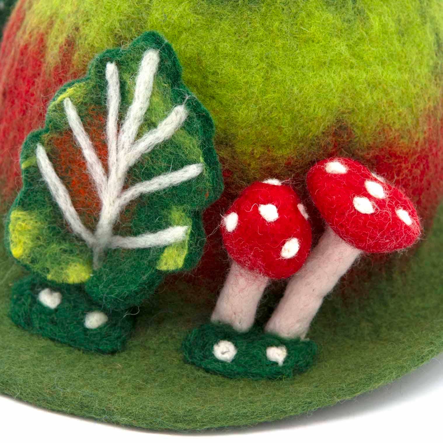 Woodland Witch Felt Hat: Green