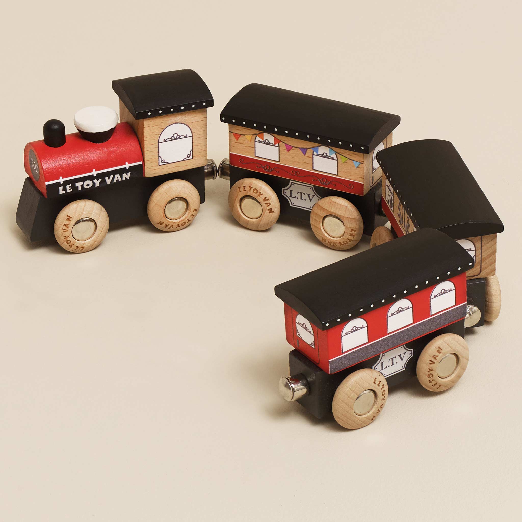 Royal Express Train & Carriages