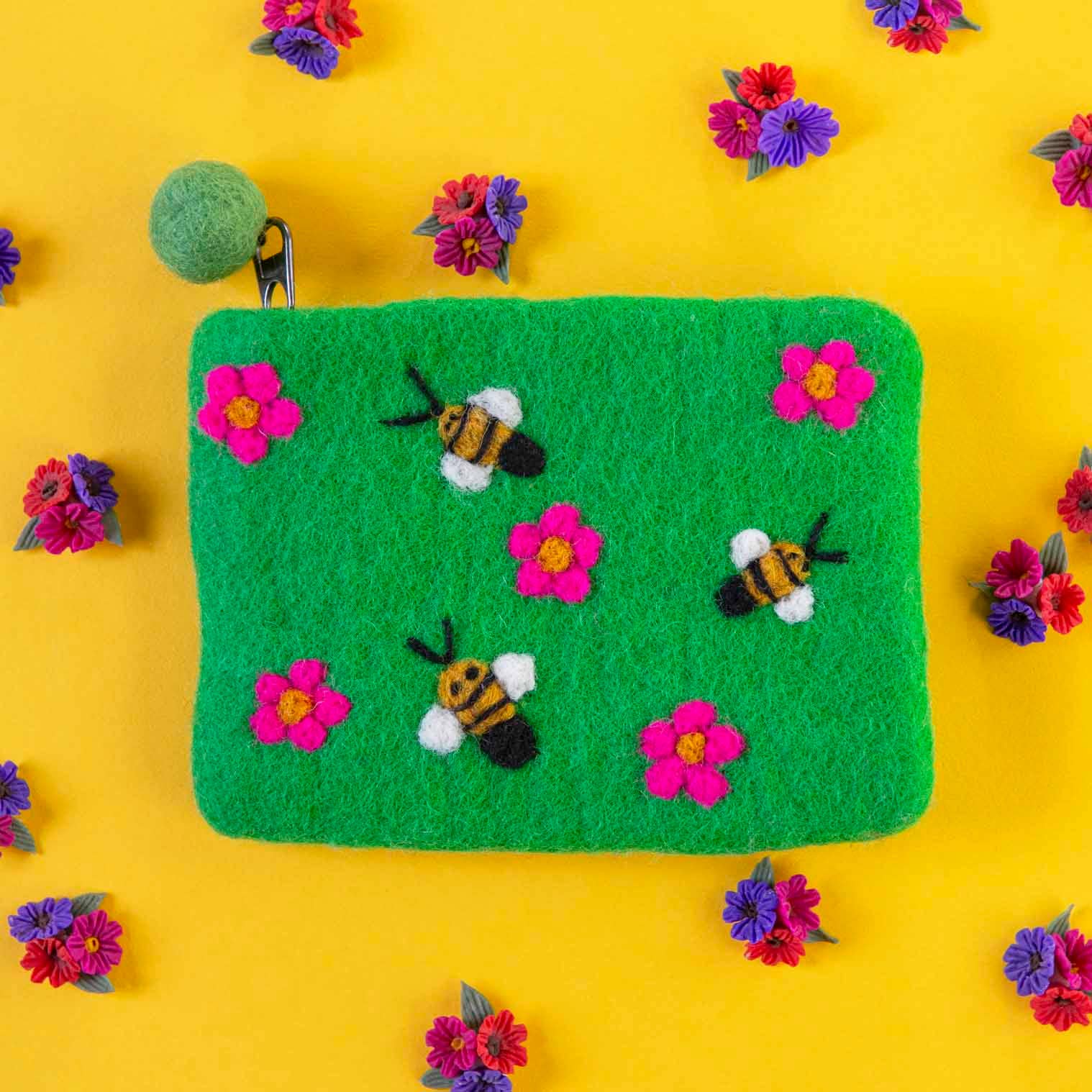 Bees Felt Purse: Green